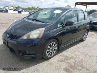 2013 Honda Fit Sport with VIN JHMGE8H56DC043291, listed as a IAAI auction lot 41870050 with NaN miles. Bid and sale history available at carsss.com. Image 17.