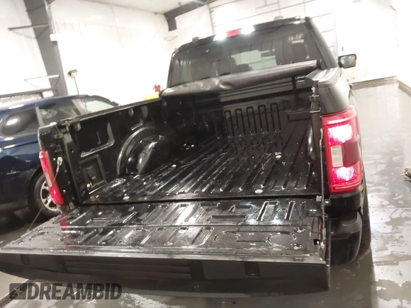 2023 Ford F-150 XL с VIN 1FTEW1EP1PKG06986, выставлен на аукционе IAAI как лот 41710895 с пробегом 9 175 миль миль и . История ставок и продаж доступна на DreamBid. Изображение 18.