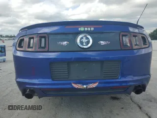 2013 Ford Mustang V6 z VIN 1ZVBP8AM2D5244453, wystawiony jako Copart lot #61857985 z przebiegiem 147 452 mil mil oraz Szkoda całkowita • Salvage title. Historia ofert i sprzedaży dostępna na DreamBid. Obrazek 6.