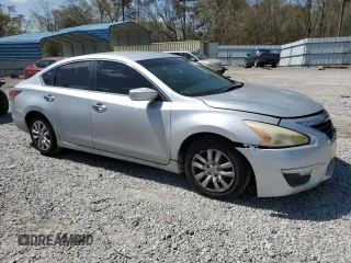 2014 Nissan Altima 2.5 S with VIN 1N4AL3AP5EC100437, listed as a Copart auction lot 50254225 with 229,357 mi miles and Salvage Title. Bid and sale history available at carsss.com. Image 4.