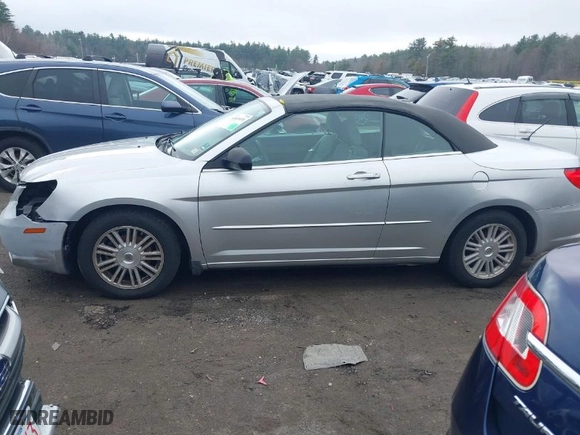 2008 Chrysler Sebring LX with VIN 1C3LC45K18N115778, listed as a IAAI auction lot 41831451 with NaN miles. Bid and sale history available at carsss.com. Image 15.