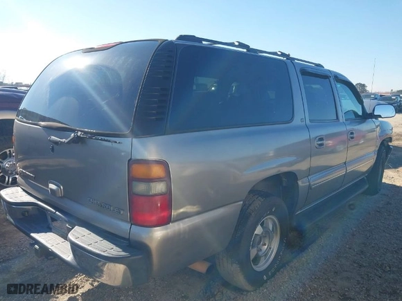 2003 Chevrolet Suburban LT with VIN 1GNFK16Z83J104919, listed as a IAAI auction lot 41251497 with NaN miles. Bid and sale history available at carsss.com. Image 4.