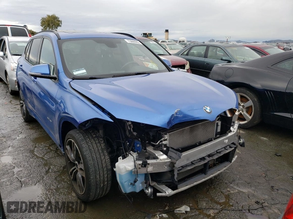 2018 BMW X1 xDrive28i with VIN WBXHT3C39J5F93109, listed as a Copart auction lot 73660962 with 43,470 mi miles. Bid and sale history available at carsss.com. Image 4.