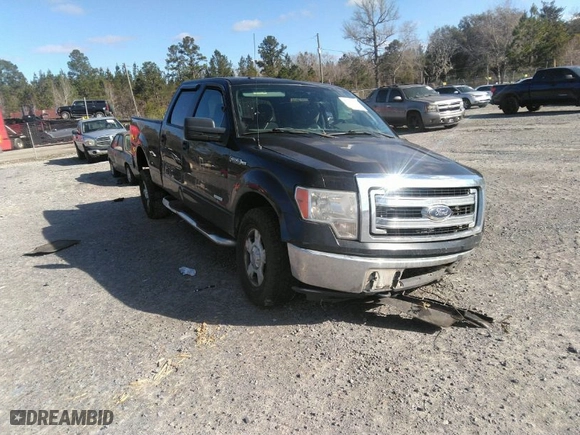 2013 Ford F-150 XL with VIN 1FTFW1ETXDFC82250, listed as a IAAI auction lot 41738000 with 189,394 mi miles. Bid and sale history available at carsss.com. Image 1.