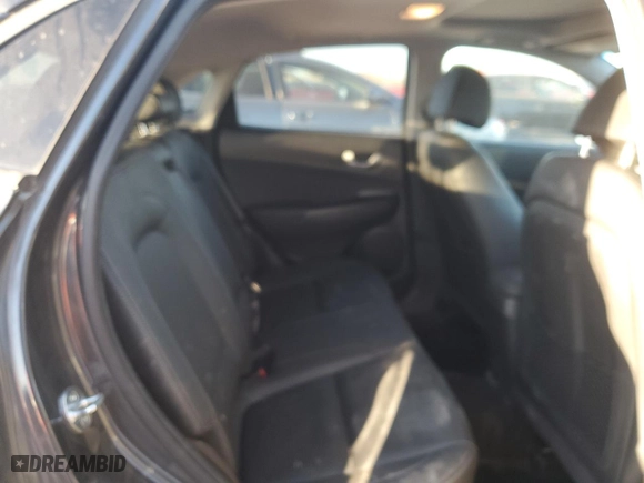 2021 Hyundai Kona Ultimate with VIN KM8K5CA50MU686931, listed as a Copart auction lot 46915445 with 43,612 mi miles and Salvage Title. Bid and sale history available at carsss.com. Image 10.