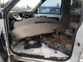 1997 Chevrolet Tahoe z VIN 3GNEC18R7VG122449, wystawiony jako Copart lot #85718304 z przebiegiem Nie podano mil oraz Szkoda całkowita • Salvage title. Historia ofert i sprzedaży dostępna na DreamBid. Obrazek 7.