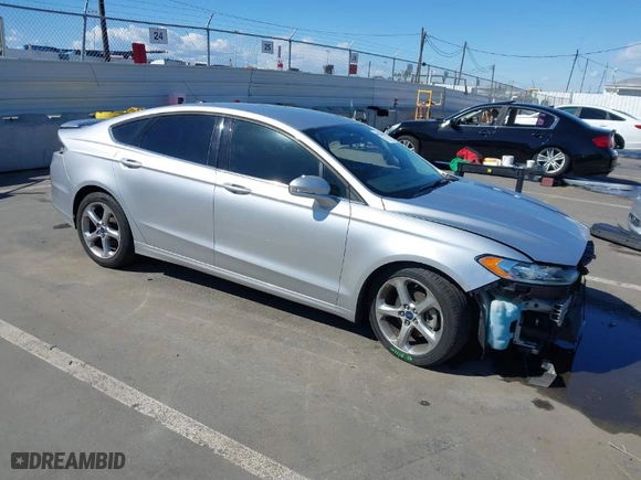 2015 Ford Fusion SE with VIN 3FA6P0H95FR114888, listed as a IAAI auction lot 41718689 with 71,120 mi miles. Bid and sale history available at carsss.com. Image 1.