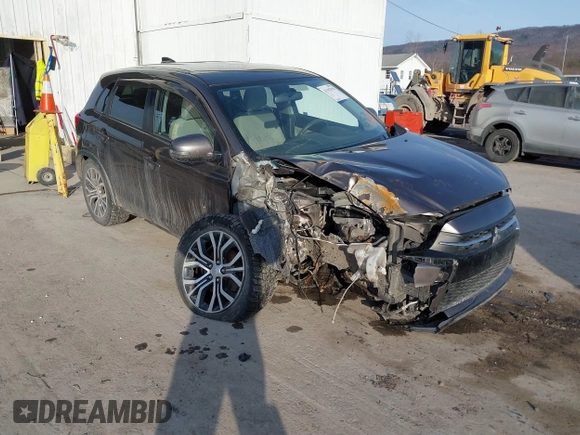 2018 Mitsubishi Outlander Sport ES 2.0 with VIN JA4AR3AU7JU020683, listed as a IAAI auction lot 41392938 with 130,244 mi miles. Bid and sale history available at carsss.com. Image 1.