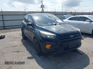 2019 Ford Escape S с VIN 1FMCU0F72KUA18481, выставлен на аукционе IAAI как лот 42095060 с пробегом 113 134 миль миль и . История ставок и продаж доступна на DreamBid. Изображение 1.