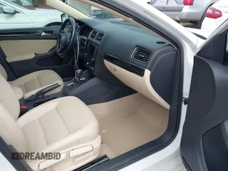 2016 Volkswagen Jetta SEL с VIN 3VWL07AJXGM203480, выставлен на аукционе IAAI как лот 42630215 с пробегом 112 599 миль миль и . История ставок и продаж доступна на DreamBid. Изображение 5.