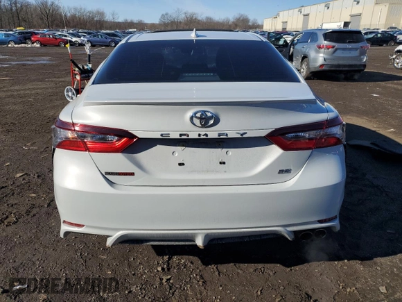 2024 Toyota Camry SE with VIN 4T1T11AK9RU231996, listed as a Copart auction lot 43810455 with 18,873 mi miles and Salvage Title. Bid and sale history available at carsss.com. Image 6.