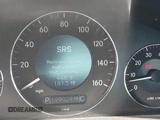 2006 Mercedes-Benz E 350 z VIN WDBUF56J96A907201, wystawiony jako IAAI lot #41855889 z przebiegiem 199 029 mil mil oraz . Historia ofert i sprzedaży dostępna na DreamBid. Obrazek 16.