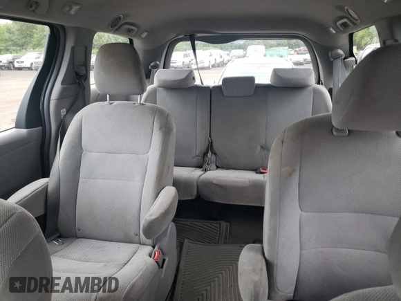 2015 Toyota Sienna L with VIN 5TDZK3DCXFS620092, listed as a Copart auction lot 61606095 with 130,624 mi miles and Salvage title. Bid and sale history available at DreamBid. Image 10.