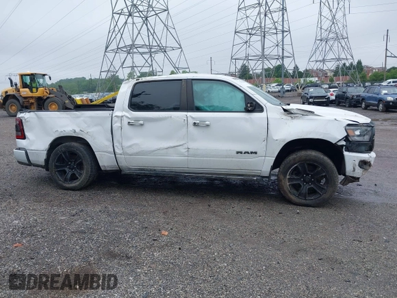 2020 Ram 1500 Big Horn z VIN 1C6SRFFT8LN207821, wystawiony jako IAAI lot #42254465 z przebiegiem 71 158 mil mil oraz . Historia ofert i sprzedaży dostępna na DreamBid. Obrazek 13.