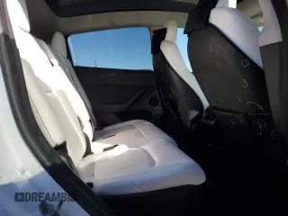 2023 Tesla Model Y Long Range z VIN 7SAYGAEE2PF758235, wystawiony jako Copart lot #49059895 z przebiegiem 57 615 mil mil oraz Czysty tytuł • Clean title. Historia ofert i sprzedaży dostępna na DreamBid. Obrazek 11.