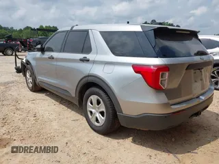 2020 Ford Police Interceptor z VIN 1FM5K8AC7LGB86327, wystawiony jako IAAI lot #42385569 z przebiegiem 87 835 mil mil oraz . Historia ofert i sprzedaży dostępna na DreamBid. Obrazek 3.