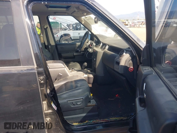2006 Land Rover LR3 SE with VIN SALAD25486A367210, listed as a IAAI auction lot 42153416 with 209,027 mi miles and . Bid and sale history available at DreamBid. Image 5.