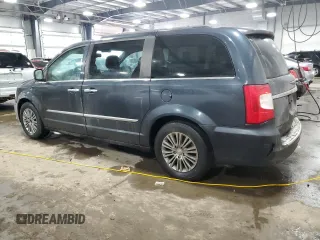 2014 Chrysler Town & Country Touring-L with VIN 2C4RC1CG3ER138853, listed as a Copart auction lot 45316815 with 163,692 mi miles and Salvage Title. Bid and sale history available at carsss.com. Image 2.