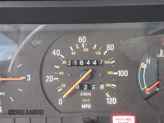 1990 Volvo 240 с VIN YV1AA8841L1418504, выставлен на аукционе IAAI как лот 42110540 с пробегом 216 447 миль миль и . История ставок и продаж доступна на DreamBid. Изображение 7.
