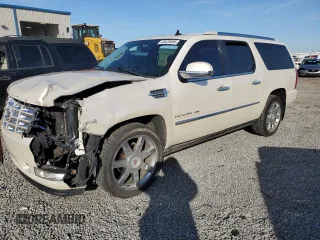 2011 Cadillac Escalade ESV Premium z VIN 1GYS4JEF9BR351353, wystawiony jako Copart lot #43534055 z przebiegiem 212 101 mil mil oraz Szkoda całkowita • Salvage title. Historia ofert i sprzedaży dostępna na DreamBid. Obrazek 1.