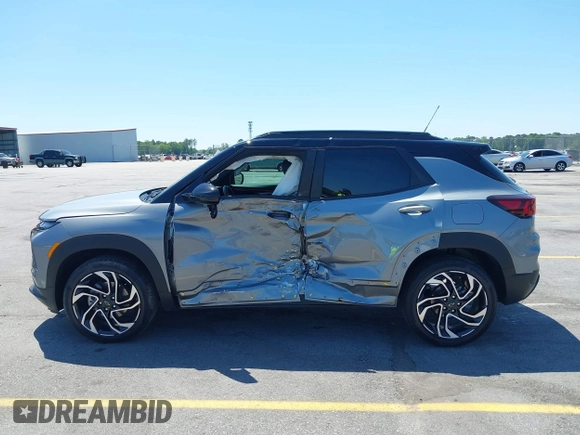 2025 Chevrolet TrailBlazer RS with VIN KL79MTSLXSB008647, listed as a IAAI auction lot 42121512 with 6,168 mi miles and . Bid and sale history available at DreamBid. Image 14.