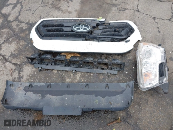 2021 Toyota Tacoma SR z VIN 3TMCZ5AN5MM417384, wystawiony jako IAAI lot #41617168 z przebiegiem 55 969 mil mil oraz . Historia ofert i sprzedaży dostępna na DreamBid. Obrazek 12.