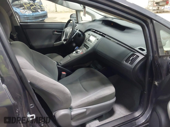 2015 Toyota Prius Four with VIN JTDKN3DU9F0479021, listed as a IAAI auction lot 42632754 with 77,400 mi miles and . Bid and sale history available at DreamBid. Image 5.