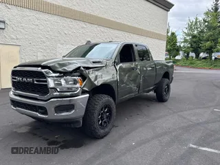 2020 Ram 2500 Tradesman with VIN 3C6UR5CL1LG308828, listed as a Copart auction lot 64524495 with 86,719 mi miles and Salvage title. Bid and sale history available at DreamBid. Image 2.