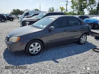 2006 Kia Spectra EX z VIN KNAFE121965370962, wystawiony jako Copart lot #57651215 z przebiegiem 152 308 mil mil oraz Szkody całkowita. Historia ofert i sprzedaży dostępna na DreamBid. Obrazek 1.