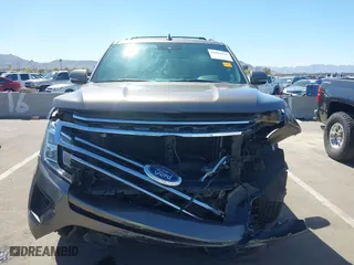 2018 Ford Expedition XLT with VIN 1FMJU1JT6JEA56631, listed as a IAAI auction lot 41814523 with 113,875 mi miles. Bid and sale history available at carsss.com. Image 12.