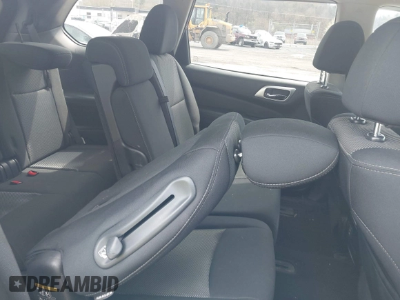 2018 Nissan Pathfinder Platinum with VIN 5N1DR2MM7JC623109, listed as a IAAI auction lot 42030915 with 67,676 mi miles and . Bid and sale history available at DreamBid. Image 8.