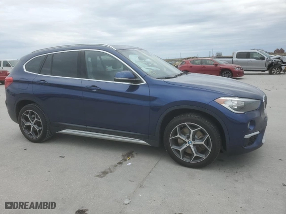 2019 BMW X1 sDrive28i with VIN WBXHU7C51K5L09878, listed as a Copart auction lot 45210725 with 45,361 mi miles and Non Repairable. Bid and sale history available at carsss.com. Image 4.