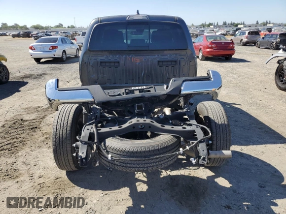 2021 Toyota Tacoma SR5 z VIN 3TMBZ5DN5MM029840, wystawiony jako Copart lot #56366645 z przebiegiem 21 873 mil mil oraz Szkoda całkowita • Salvage title. Historia ofert i sprzedaży dostępna na DreamBid. Obrazek 6.