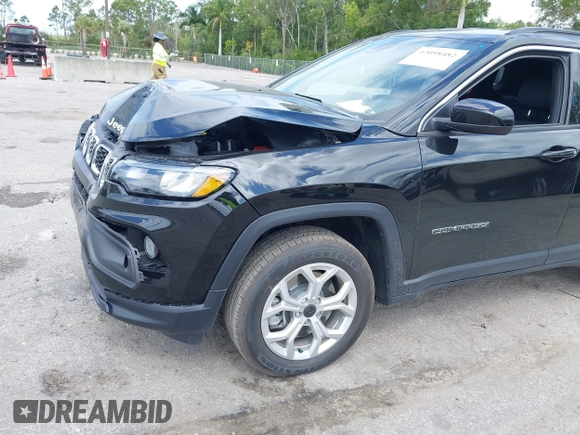 2025 Jeep Compass Latitude с VIN 3C4NJDBN9ST569440, выставлен на аукционе IAAI как лот 42098482 с пробегом 2 575 миль миль и . История ставок и продаж доступна на DreamBid. Изображение 6.