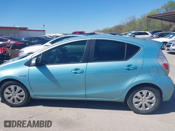 2013 Toyota Prius One z VIN JTDKDTB3XD1045937, wystawiony jako IAAI lot #41862939 z przebiegiem 144 947 mil mil oraz . Historia ofert i sprzedaży dostępna na DreamBid. Obrazek 14.
