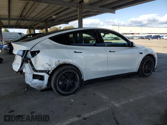 2021 Tesla Model Y Long Range z VIN 5YJYGDEE7MF228787, wystawiony jako Copart lot #47252275 z przebiegiem 59 823 mil mil oraz Szkoda całkowita • Salvage title. Historia ofert i sprzedaży dostępna na DreamBid. Obrazek 3.