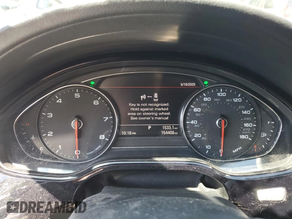 2012 Audi A8 z VIN WAURVAFDXCN001167, wystawiony jako Copart lot #57227105 z przebiegiem 154 409 mil mil oraz Szkoda całkowita • Salvage title. Historia ofert i sprzedaży dostępna na DreamBid. Obrazek 9.