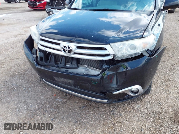 2013 Toyota Highlander Limited z VIN 5TDDK3EH1DS258901, wystawiony jako IAAI lot #42026696 z przebiegiem 110 465 mil mil oraz . Historia ofert i sprzedaży dostępna na DreamBid. Obrazek 6.