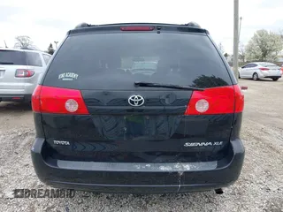 2010 Toyota Sienna XLE with VIN 5TDYK4CC1AS309856, listed as a IAAI auction lot 42089020 with 142,165 mi miles. Bid and sale history available at carsss.com. Image 16.