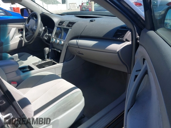 2009 Toyota Camry with VIN 4T1BE46K39U821542, listed as a IAAI auction lot 41876956 with 218,910 mi miles. Bid and sale history available at carsss.com. Image 5.
