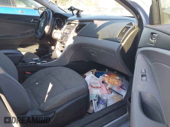 2013 Hyundai Sonata GLS with VIN 5NPEB4AC0DH720603, listed as a IAAI auction lot 41563302 with 155,453 mi miles and . Bid and sale history available at carsss.com. Image 5.
