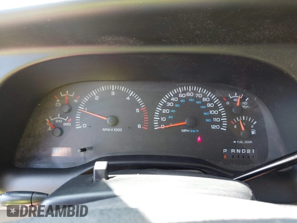 2001 Dodge 1500 z VIN 3B7HF13Z31M533735, wystawiony jako IAAI lot #42417352 z przebiegiem 184 487 mil mil oraz . Historia ofert i sprzedaży dostępna na DreamBid. Obrazek 7.