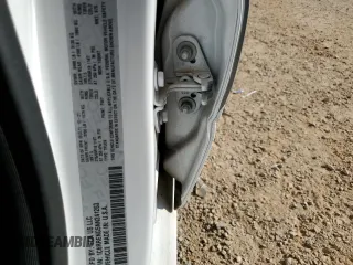 2022 Ram 1500 z VIN 1C6RRENG5NN241263, wystawiony jako Copart lot #67242344 z przebiegiem 83 443 mil mil oraz Szkoda całkowita • Salvage title. Historia ofert i sprzedaży dostępna na DreamBid. Obrazek 13.