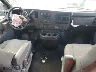 2017 Chevrolet Express Passenger LT with VIN 1GAZGPFF7H1134008, listed as a Copart auction lot 82833454 with 43,877 mi miles and Salvage Title. Bid and sale history available at carsss.com. Image 8.