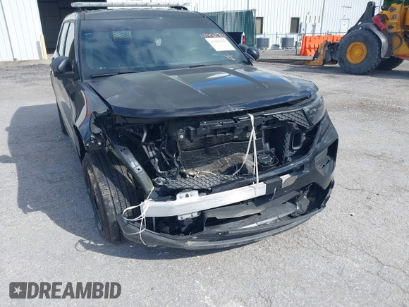 2020 Ford Police Interceptor Utility z VIN 1FM5K8AB4LGB67340, wystawiony jako IAAI lot #41982702 z przebiegiem 37 275 mil mil oraz . Historia ofert i sprzedaży dostępna na DreamBid. Obrazek 6.