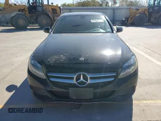 2018 Mercedes-Benz C 300 with VIN 55SWF4JB8JU234808, listed as a Copart auction lot 80482574 with 220,883 mi miles and Clean Title. Bid and sale history available at carsss.com. Image 5.