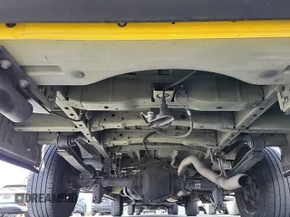 2019 Ford Transit z VIN 1FTYR3XM3KKA38669, wystawiony jako IAAI lot #42663811 z przebiegiem 135 929 mil mil oraz . Historia ofert i sprzedaży dostępna na DreamBid. Obrazek 4.
