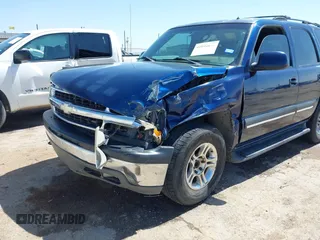 2002 Chevrolet Tahoe LT with VIN 1GNEC13Z52R257092, listed as a IAAI auction lot 41894646 with 333,103 mi miles. Bid and sale history available at carsss.com. Image 6.