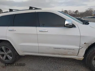 2015 Jeep Grand Cherokee High Altitude with VIN 1C4RJECG8FC175565, listed as a IAAI auction lot 41733248 with 107,947 mi miles. Bid and sale history available at carsss.com. Image 14.