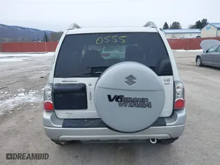2005 Suzuki Grand Vitara LX with VIN JS3TD62V454200555, listed as a IAAI auction lot 41607081 with 101,552 mi miles. Bid and sale history available at carsss.com. Image 16.